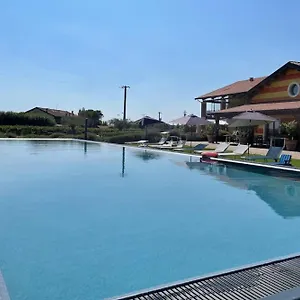 Vakantieboerderij Almavite Wine With Pool, Desenzano del Garda